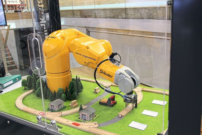 Standen im Mittelpunkt der Veranstaltung: Die Stäubli Roboter. (SMM)