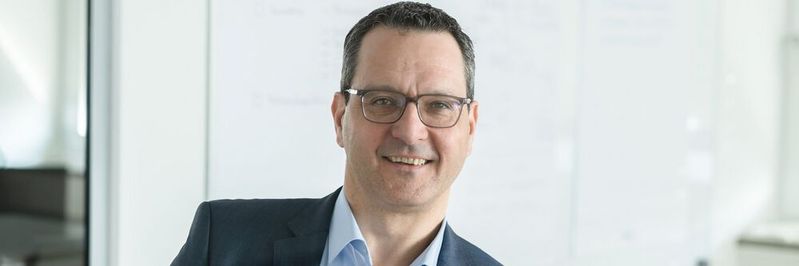 Andreas Köninger, Vorstand der SinkaCom AG, sprach mit eGovernment Computing über zukunftsfähige Innenstädte Andreas Köninger, Vorstand der SinkaCom AG, sprach mit eGovernment Computing über zukunftsfähige Innenstädte