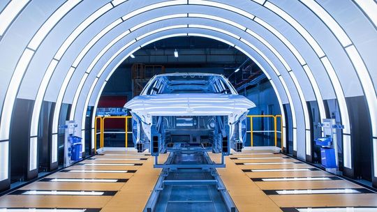 BASF hat die Coatings-Transaktion mit Carlyle vollzogen. Das frühere BASF-Coatings-Geschäft firmiert künftig als Surventis.(Source:  BASF)