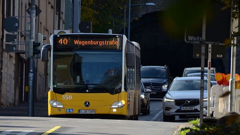 Busfahren wird ab nächstem Jahr deutlich teurer.(Bild:  frei lizenziert /  Pixabay)