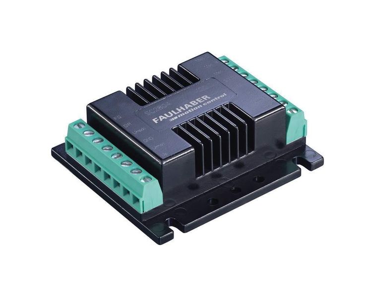 Das große Modell SC 2804 regelt alle Motortypen bis 4 A Dauerstrom (Archiv: Vogel Business Media)