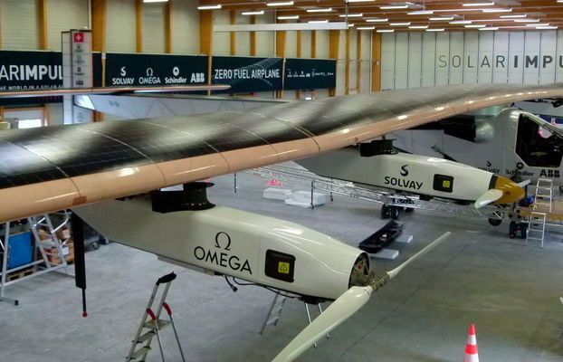 Die Flügeloberfläche Si2 ist mit einer Haut aus gekapselten Solarzellen überzogen. (D.Quitter, konstruktionspraxis)