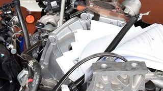 Austauschmotor: Neu- und Gebrauchtwagen sind vermehrt von Motorschäden betroffen. (Jan Rosenow)