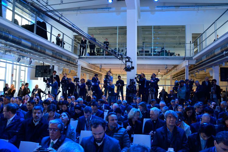 …Journalisten aus der ganzen Welt… (Foto: Michel)