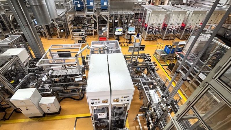 Blick ins Aumovio-Werk in Frankfurt Rödelheim.(Bild:  Aumovio)