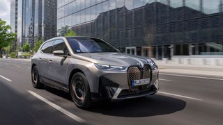 BMW hat erstmals datenbasiert den Energieverbrauch beim Fertigen einer gesamten Komponente gemessen. (Bild: Enes Kucevic/BMW)