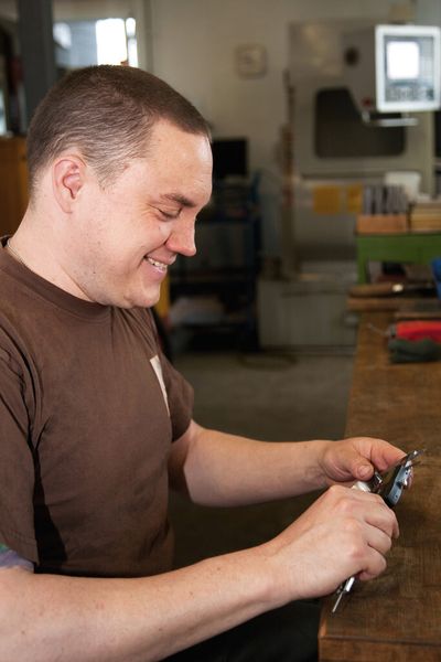 Ein Fertiger für spezielle Aufträge: Christian Mäser, Geschäftsführer der Mäser Technik GmbH. (Bild: Tribotron)