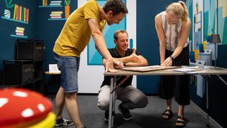 Mit Kassandra tauchen Teams in eine Thriller‑Story ein, lösen unter Zeitdruck KI‑Challenges. (Bild: Fraunhofer FIT)