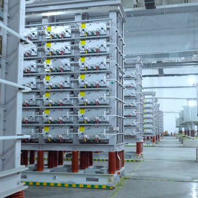 New multi‑chemistry systems from CATL target fast charging, higher energy density and lightweight flexible applications, with sodium‑ion mass‑production plans announced for 2026. (Source: CATL)