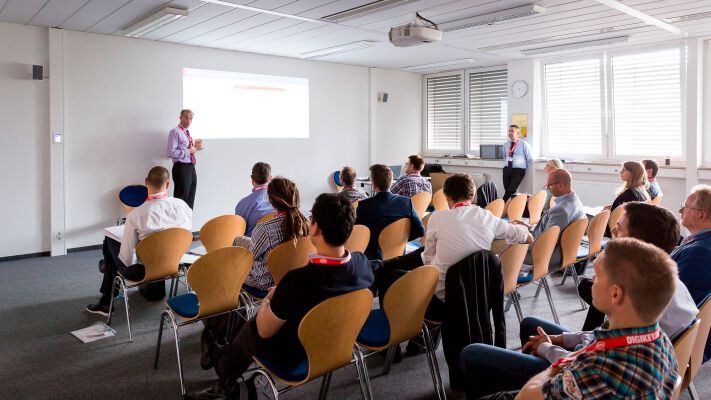 Impressionen vom 11. Anwenderkongress Steckverbinder im VCC Würzburg (Bild: Stefan Bausewein)