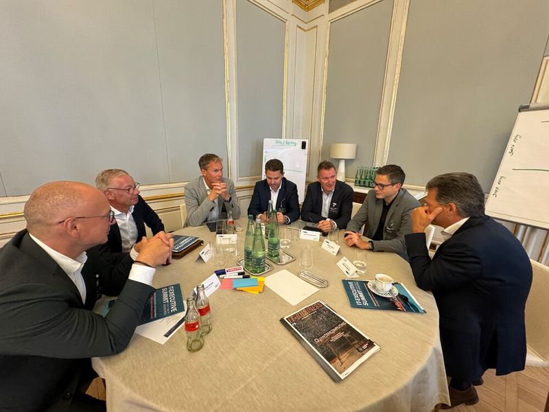 Kleine Diskussionsgruppen boten viel Raum für den Austausch. (Bild: Vogel IT-Medien)