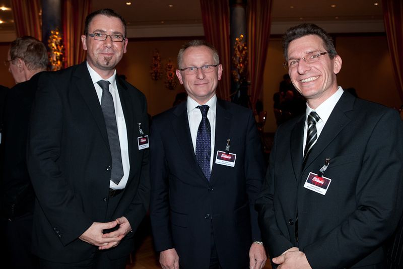Volker Schwellenberg von NT plus (v.l.) mit Jörg Brünig (Fujitsu) und Torsten Seiferth (Mediacom) (Archiv: Vogel Business Media)