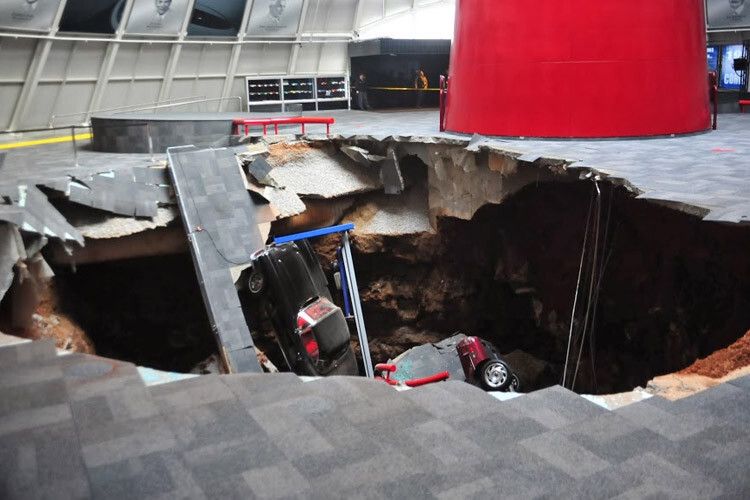 Verletzt wurde niemand. (Foto: National Corvette Museum)
