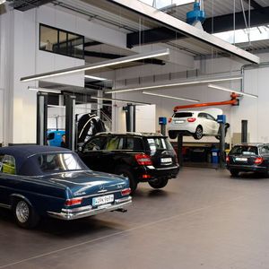 (Holz / »kfz-betrieb«)