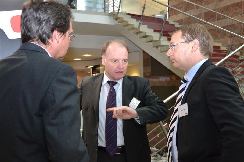 Dr. Gunther Kegel (Pepperl+Fuchs) und Daniel Huber (ABB) (Bilder: M. Henig, J. Nellen / PROCESS) (Archiv: Vogel Business Media)