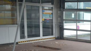 Die Zahl der Pleiten im Kfz-Gewerbe ist im Gesamtjahr 2021 nochmals deutlich gesunken. Davon profitierten die Werkstätten allerdings wenig. (Bild: Rehberg / »kfz-betrieb«)