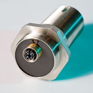 Der kontaktlose Stecker Gigaplug erfüllt die Schutzart IP65.
