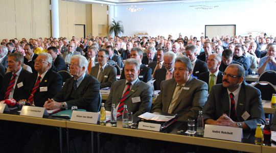 Rund 700 Teilnehmer aus der Sachverständigenwelt folgten dem 24. Kfz-Sachverständigentag in Potsdam. (Archiv: Vogel Business Media)