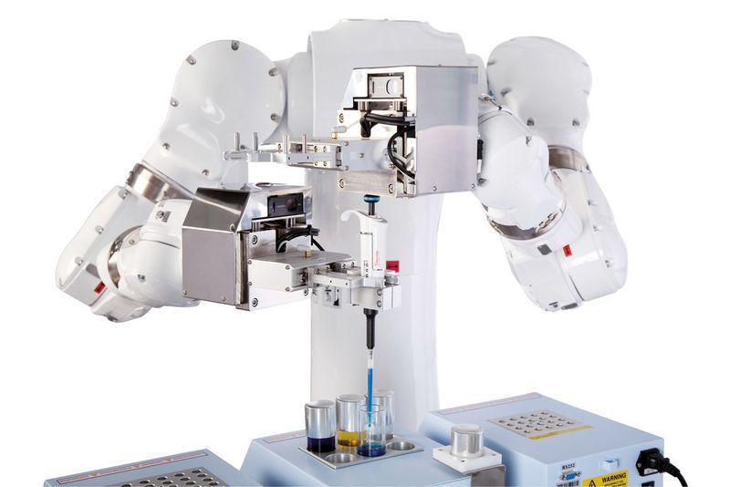 ...und hier wird die Pipette entleert. (Bild: Yaskawa)