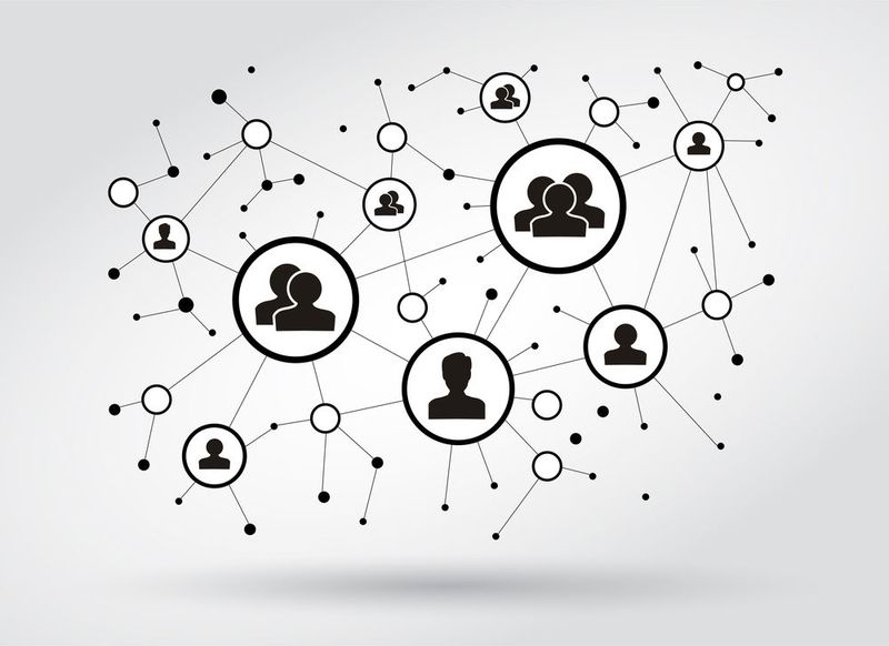 Auf Platz 11 und damit knapp an der Top 10 gescheitert, ist der Berkshire Hathaway/Precision Castparts Deal. Für 37,2 Milliarden Dollar will die Investmentfirma des US-Milliardärs den Industriekonzern Precision Castparts übernehmen. Der Deal ist der einzige Top-Deal der vergangenen 18 Monate bei der ein Unternehmen nicht von einem branchengleichen Unternehmen übernommen wird, sondern von einer Holdinggesellschaft. Berkshire Hathaway ist ein Konglomerat dem über 80 Firmen angehören. (Symbolbild) (Bild: © luckinout - Fotolia)