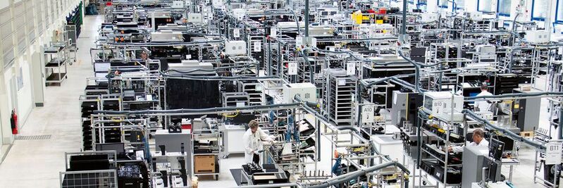 Kontron-Produktionsstätte in Augsburg: „Made in Germany“, Kontrons Montage-, Systemintegrations- und Avionik-Dienstleistungen.