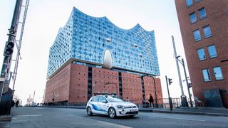Hamburg hat bislang knapp 58 Millionen Euro vom Bund für die „Digitalisierung kommunaler Verkehrssysteme“ erhalten. (Bild: Volkswagen)