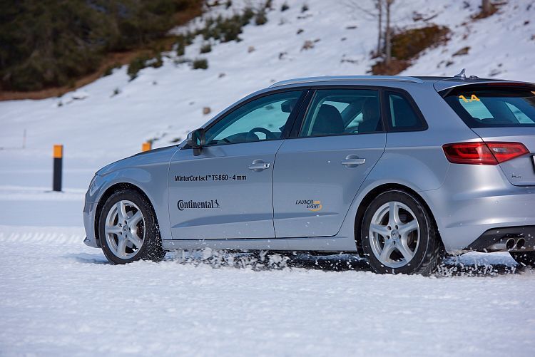 Deshalb empfehlen viele Experten, Winterreifen bei vier Millimeter Restprofil zu wechseln. (Foto: Continental)