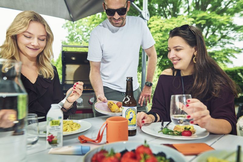 Zusätzliche Shopping-Events im Sommer schaffen neue Kaufanlässe und bieten Verbrauchern attraktive Sparmöglichkeiten. (Bild: Joybuy)