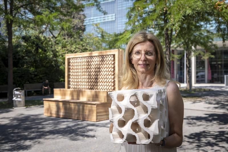 Porous ceramic cubes from the 3D printer use energy-efficient evaporative cooling and noticeably reduce the temperature.(Source:  Lunghammer - TU Graz)