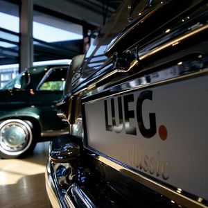 (Achter/ »kfz-betrieb«)