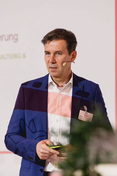 Digitalisierung in der Praxis: Ralph Urban von Infraserv Höchst, weiß wie Unternehmen damit die Performance steigern (Bild: Stefan Bausewein)