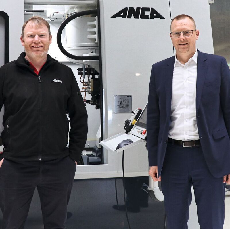 Zum 1. November 2022 übergibt Edmund Boland (links) die Geschäftsführung von Anca Europe an den derzeitigen Sales Manager Europe Martin Winterstein. 