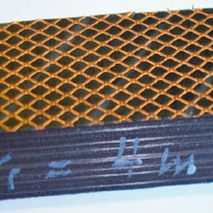 Bild 5: Das Beschneiden eines CFK-Teils im Gegenlauffräsen mit PKD- oder auch diamantbeschichteten Werkzeugen ergibt gute Oberflächenqualitäten.