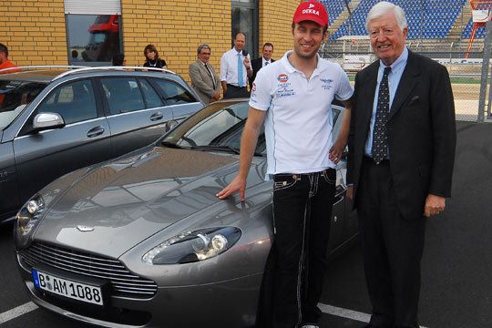 ... was nicht heißen soll, dass der Präsident nicht auch die Vorzüge der Neuzeit zu schätzen weiß. (Archiv: Vogel Business Media)