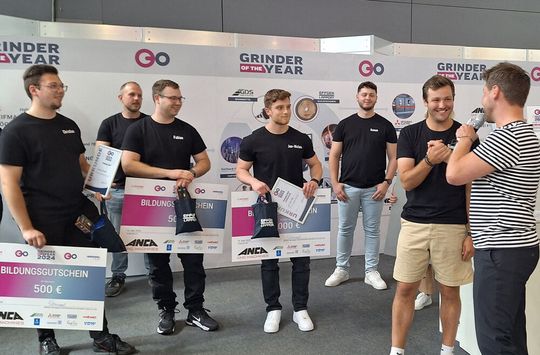 Das waren die Gewinner vom Wettbewerb Grinder of the year 2024. Und weil die Schleiftechnikmesse Grindinghub alle zwei Jahre in Stuttgart stattfindet, wird es den Goty auch bei der kommenden Ausgabe der Messe Anfang Mai geben ...(Bild:  Kskomm)