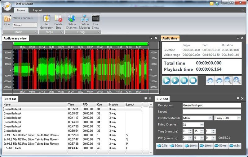 LONFire zeigt auf einem Bildschirm die Musik, entweder in Wellenform oder als Spektralanalyse (Bild: Sonning Fireworks)