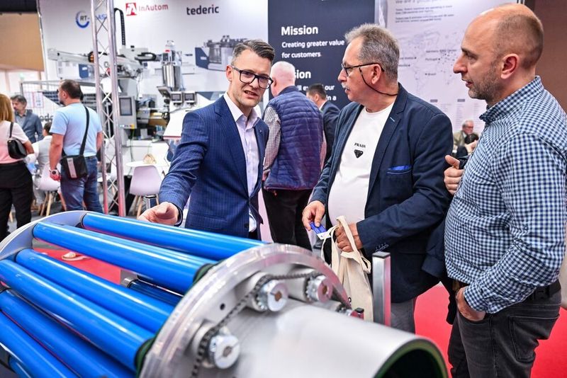 Live machinery demos and international partnerships shape the agenda at Plastpol’s milestone edition. (Source: Michał Stańczyk/ Targi Kielce)