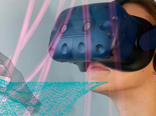 Jetzt wird das Exzellenznetzwerk „dAIEDGE“ geknüpft, an dem auch das Fraunhofer IGD beteiligt ist. Grob gesagt geht es darum, künstliche Intelligenz (KI) auch im kleinsten Raum zu implementieren. Das Ganze basiert auf Edge-AI-Möglichkeiten (AI = Artificial Intelligence). Jetzt wird das Exzellenznetzwerk „dAIEDGE“ geknüpft, an dem auch das Fraunhofer IGD beteiligt ist. Grob gesagt geht es darum, künstliche Intelligenz (KI) auch im kleinsten Raum zu implementieren. Das Ganze basiert auf Edge-AI-Möglichkeiten (AI = Artificial Intelligence).