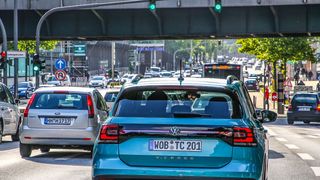 Die Zahl der Autos in Europa sinkt mittelfristig. (SP-X)