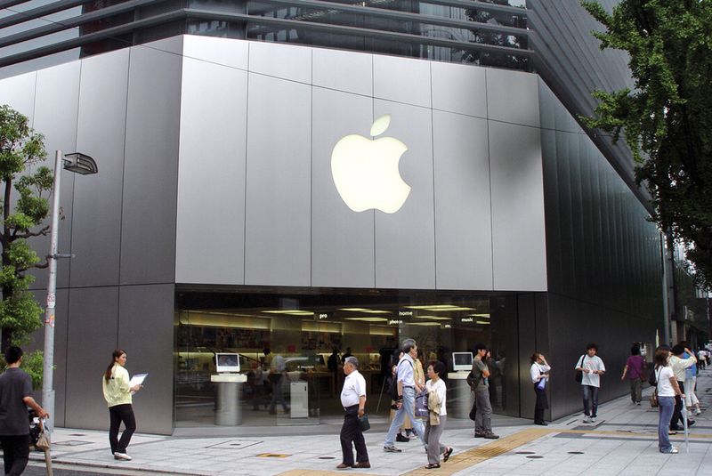 Das Ziel der Applefans: Die Apfelshops finden sich mittlerweile in jeder großen Stadt auf der Welt. (Bild: Brandon Daniel unter CC BY-SA 2.0-Lizenz, wikicommons)