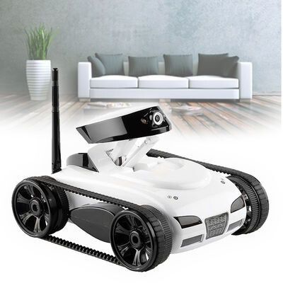 Der „i-Spy Tank - RC Panzer mit WLAN-Kamera“ ist ein tolles Geschenk für alle Spielkinder und Technikfreaks. Bei Monsterzeug.de kostet der Roboter 99,95 Euro. (© virtua73 - Fotolia)