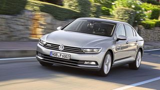 In Deutschland mussten bzw. müssen insgesamt 1.563 VW Passat und Arteon in die Werkstatt. (Volkswagen)
