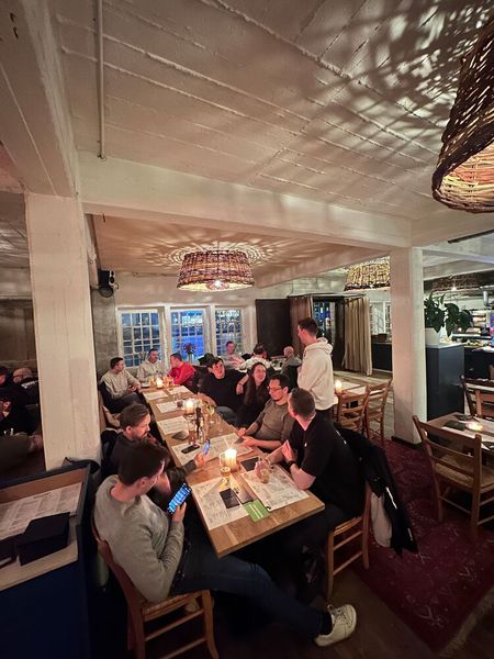 Wer einen Tag vorher schon da war, wurde von Office Partner zum Dinner in die 