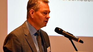 Igedos-Vorstandssprecher Rolf Höschele: „Wir müssen uns gerade noch mehr zur Decke strecken.“ (Bild: Rehberg / »kfz-betrieb«)