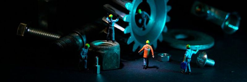 Digitalisierung im Maschinenbau: In Deutschland halten sich die Firmen noch sehr zurück. Für Konstrukteure im Maschinenbau werden sich die Anforderungen künftig stark verändern.(Bild:   Wilfried Pohnke /  Pixabay)