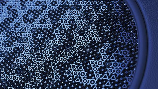 Verschiedene Algorithmen bestimmen, in welcher Weise Tonhöhe und Lautstärke einer Tonspur das Design des Lautsprechergitters beeinflussen.(Bild:  Materialise)