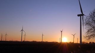 Rittal als ein führender Hersteller von Gehäuse- und Schaltschranktechnik, System-Klimatisierung, Stromverteilungssystemen sowie IT-Infrastruktur, beliefert heute alle wichtigen Märkte im Bereich der regenerativen Energien. Bild: Rittal (Archiv: Vogel Business Media)