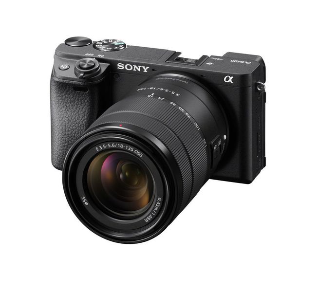 Die Kamera hat keinen optischen Bildstabilisator an Bord. (Sony)