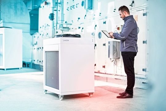 Abb.1: Auf der Achema in Frankfurt wird der Schwerpunkt des Lauda-Messeauftritts in der Prozesstemperierung sein. Abb.1: Auf der Achema in Frankfurt wird der Schwerpunkt des Lauda-Messeauftritts in der Prozesstemperierung sein.