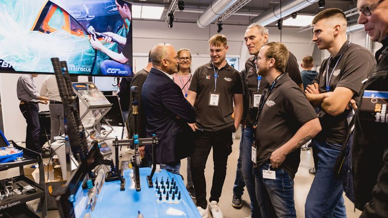 Auch das Reparatursystem von Carbon stieß bei den Besuchern auf reges Interesse.  (Bild: Stefan Bausewein)
